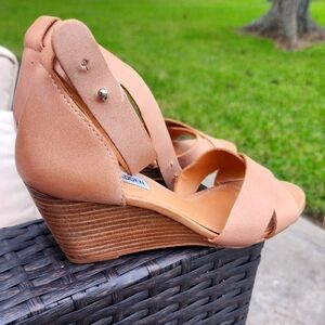 Steven Madden Sandals sz 7.5